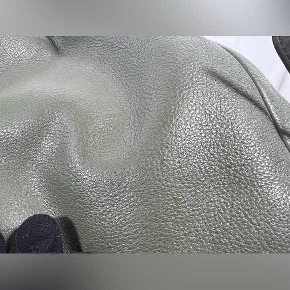 4019: Coach Olive Green Pebbled Leather Drawstring Backpack - Picture 8 of 13